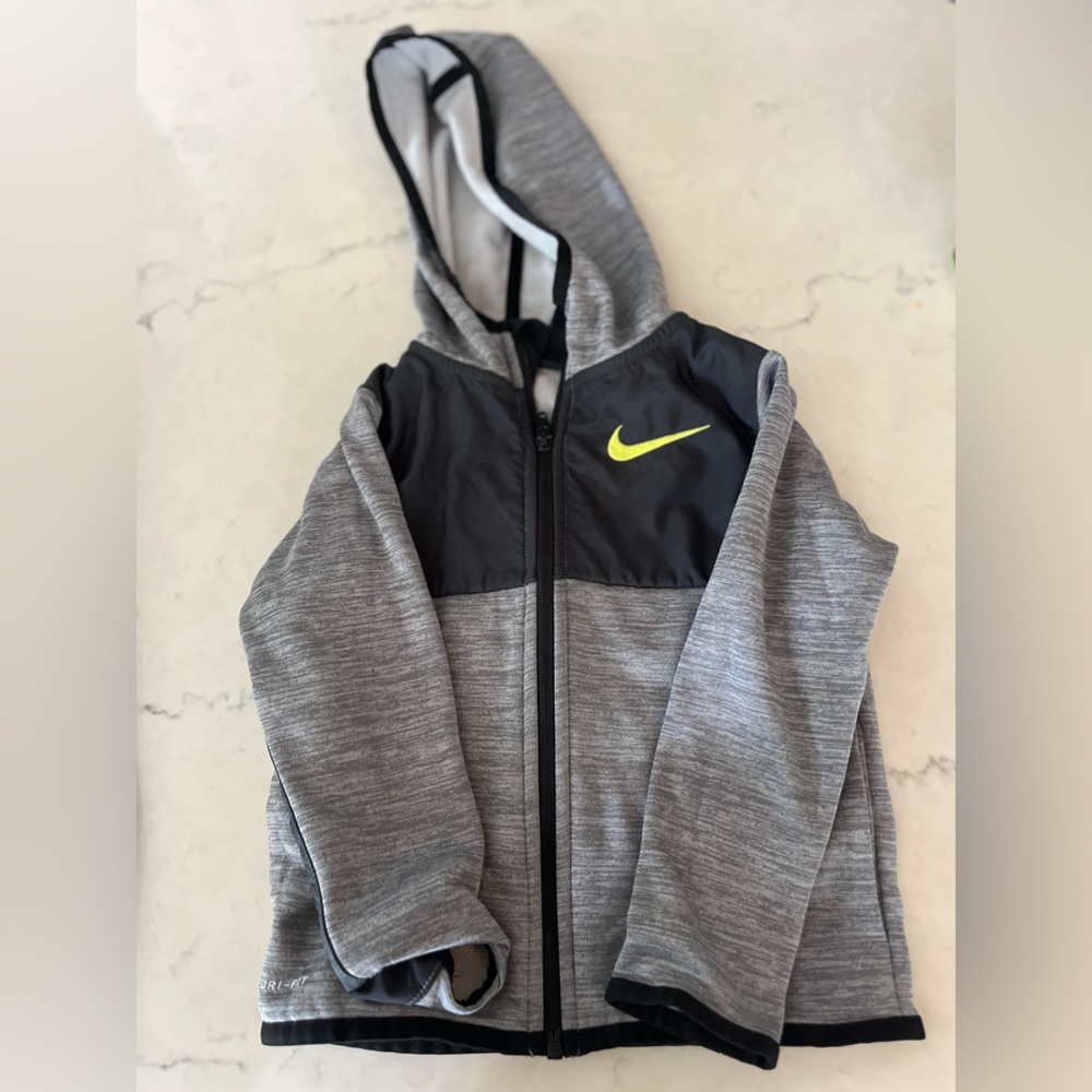 Nike hooded fleece jacket 3T